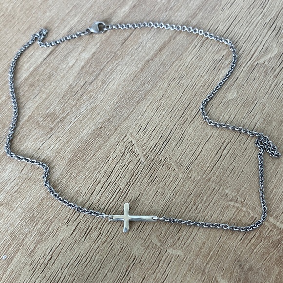 James Avery Horizon Cross Necklace – 15" Sterling Silver - Picture 1 of 3